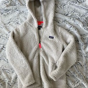 SOLD | Patagonia Girl’s XL Hooded Jacket